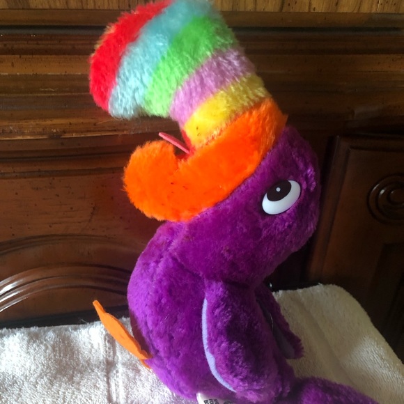 Vintage Toucan Stuffed Plush Toy - Picture 2 of 2